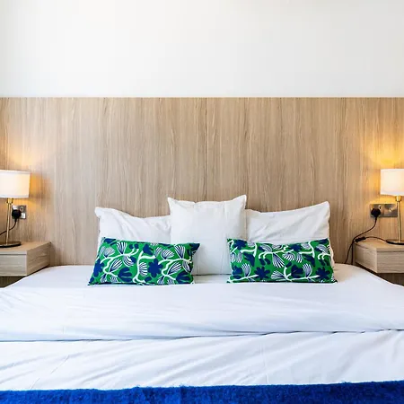 Whispering Palms 1-br By Finikoudes Апартаменты