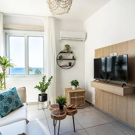 Whispering Palms 1-br By Finikoudes Apartment